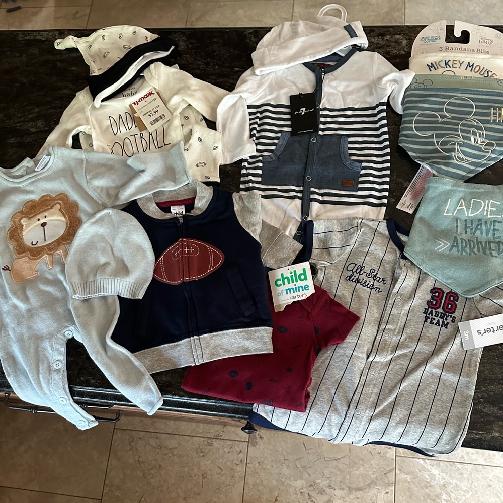 Baby Clothes Bundle NWT size 0-3/3 months